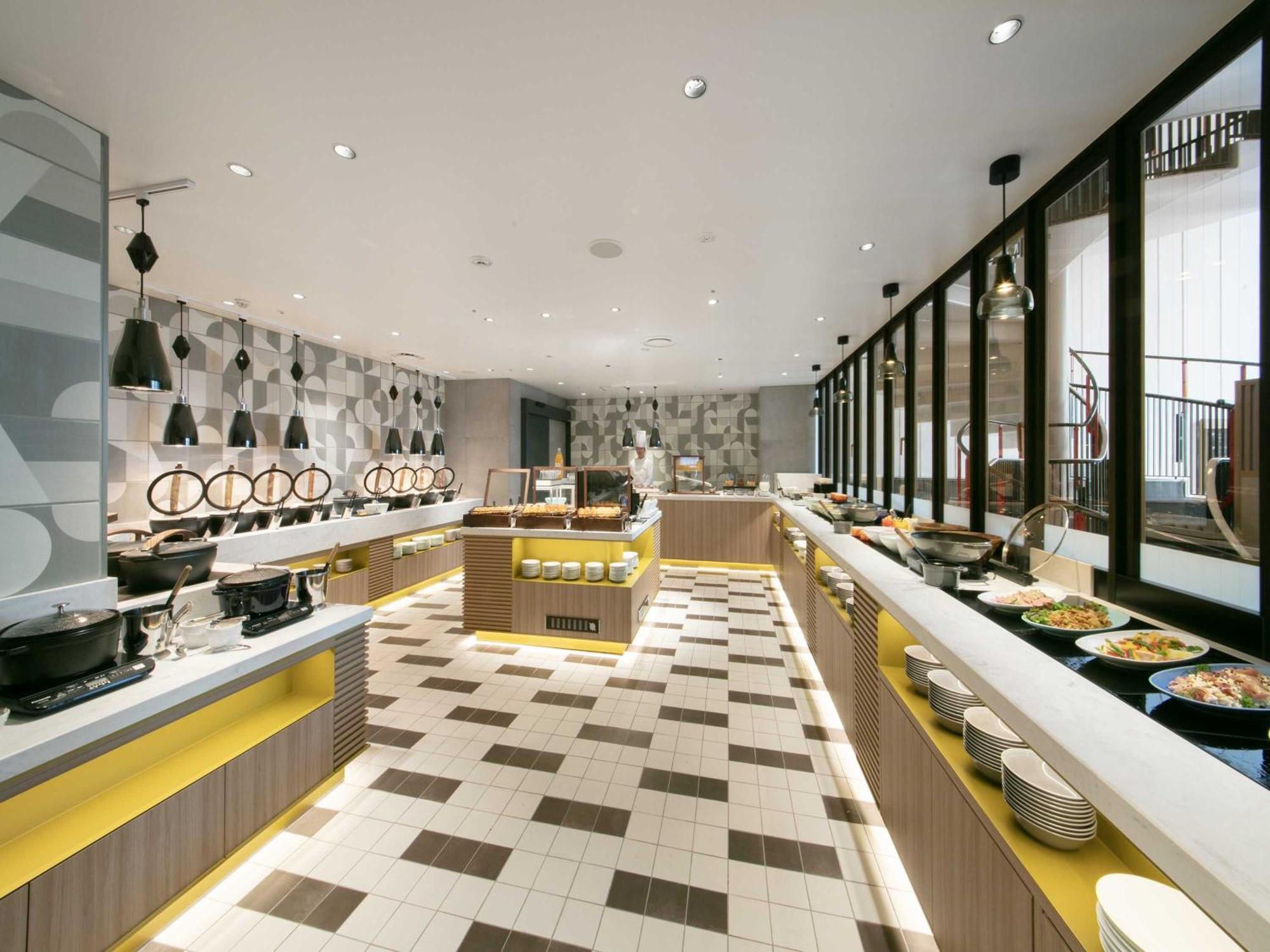 Nagoya Kanko Hotel Exterior foto The buffet at the lounge